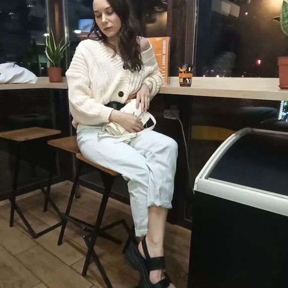 Cable Knit Cardigan - Picture 12 of 16